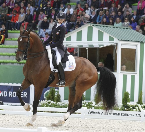 A highlight of Laura Graves and Verdades, pirouette left © Ilse Schwarz dressage-news .com