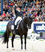 Isabell Werth Weihegold Win Aachen Cdio Freestyle S Nke